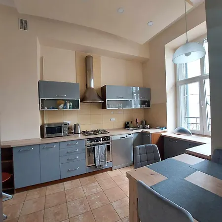 Piotrkowska Off Family *